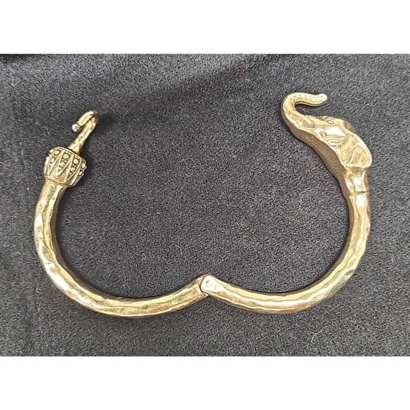 Lucky Brand Hobo Ethnic Cuff Bracelet Gold Tone Elephant Head Hinged - Picture 5 of 9